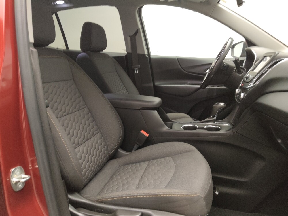 2020 Chevrolet Equinox in Fort Worth, TX 76116 - 18082836 21