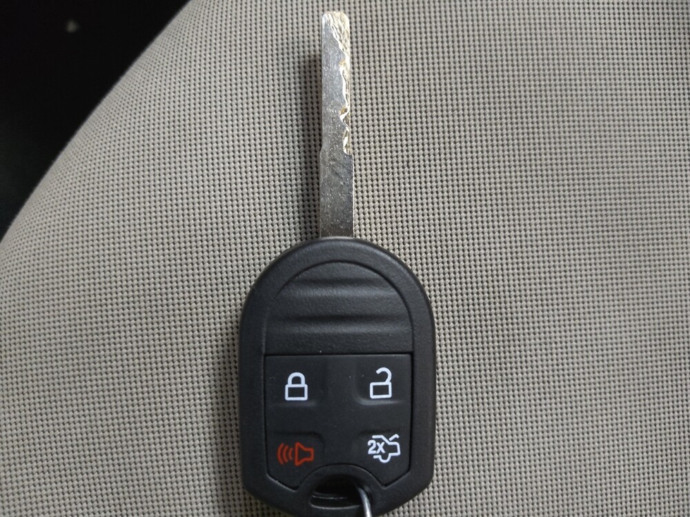 2016 Ford Fiesta in Bradenton, FL 34207 - 18082846 32