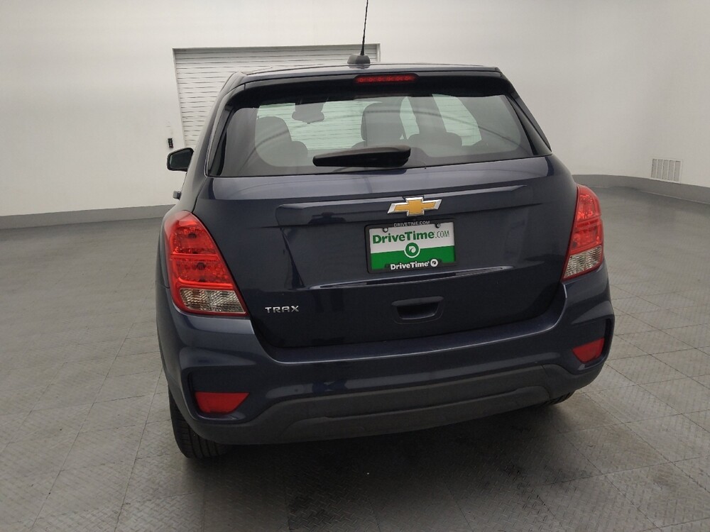 2018 Chevrolet Trax in Orlando, FL 32808 - 18082859 6