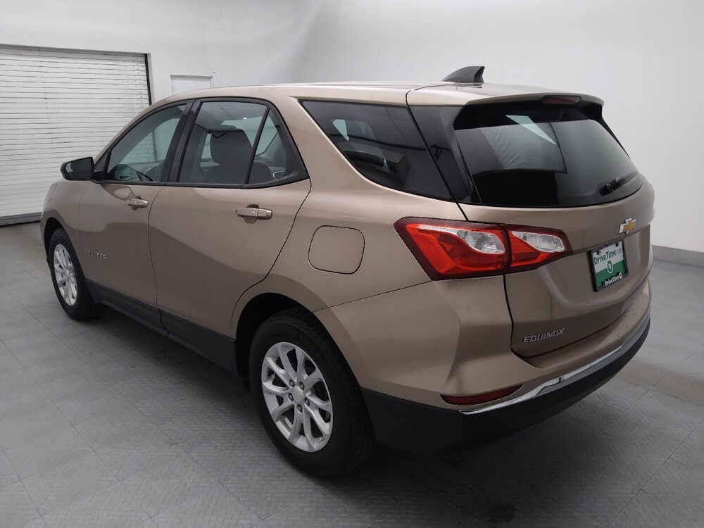 2018 Chevrolet Equinox in Winston-Salem, NC 27103 - 18082868 3