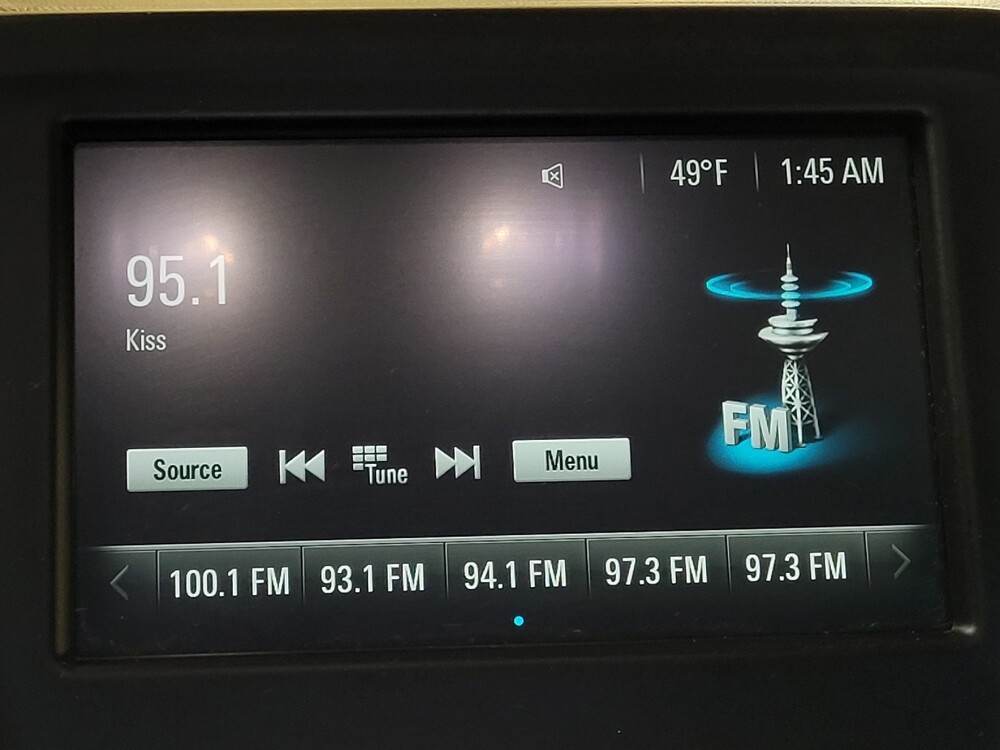 2018 Chevrolet Equinox in Winston-Salem, NC 27103 - 18082868 25