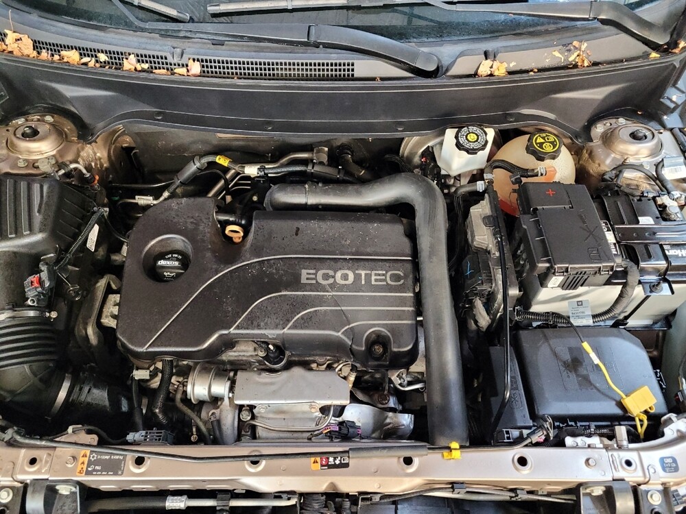 2018 Chevrolet Equinox in Winston-Salem, NC 27103 - 18082868 30