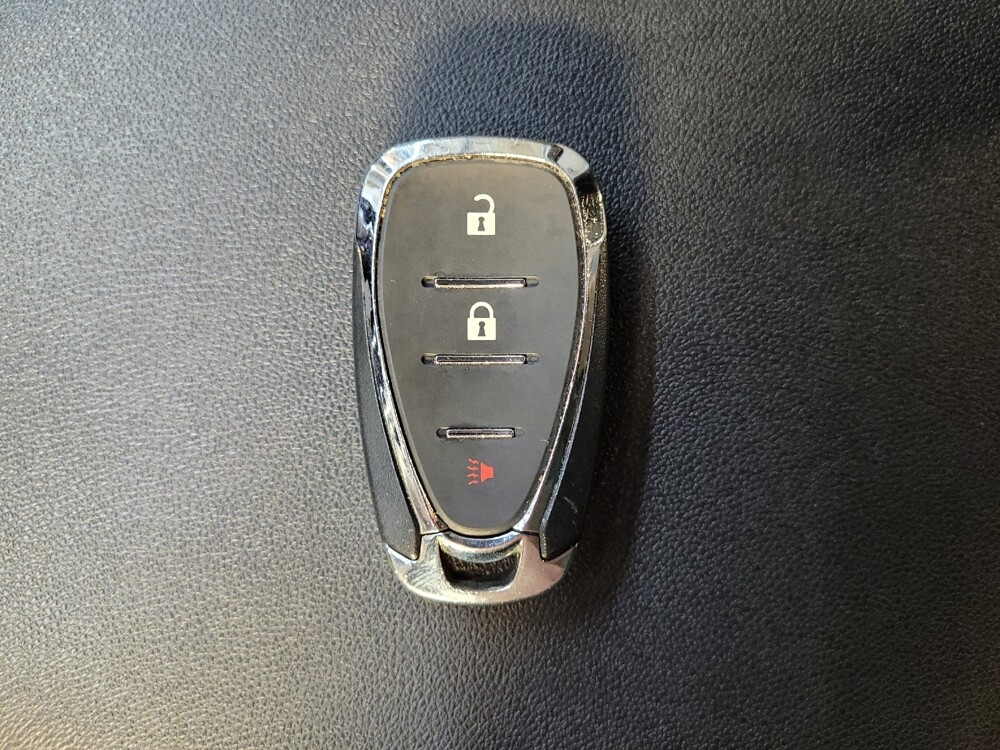 2018 Chevrolet Equinox in Winston-Salem, NC 27103 - 18082868 32