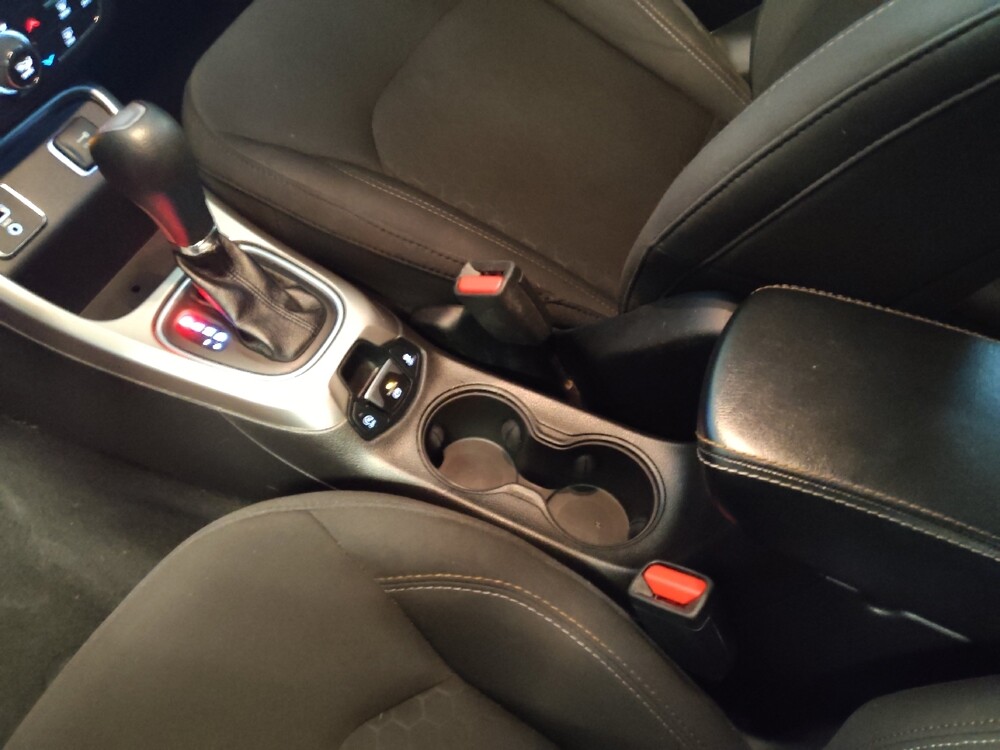 2018 Jeep Compass in Greenville, SC 29607 - 18082872 26