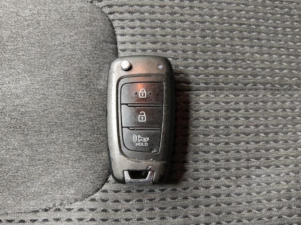 2020 Hyundai Santa Fe in Raleigh, NC 27604 - 18082875 32