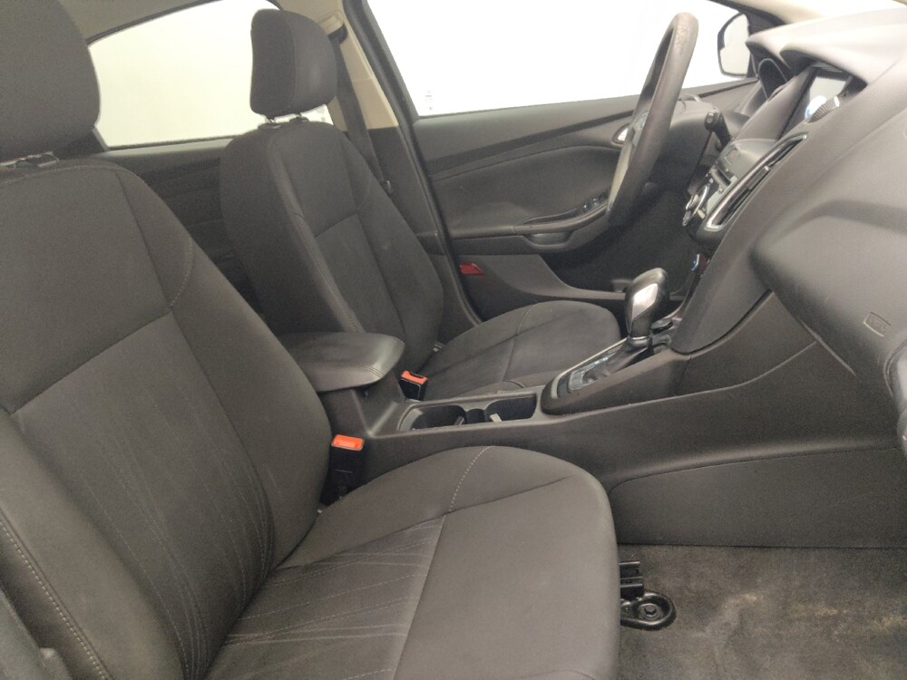 2018 Ford Focus in Hialeah, FL 33014 - 18082877 21