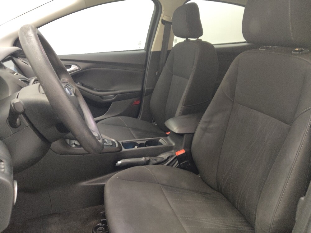 2018 Ford Focus in Hialeah, FL 33014 - 18082877 17