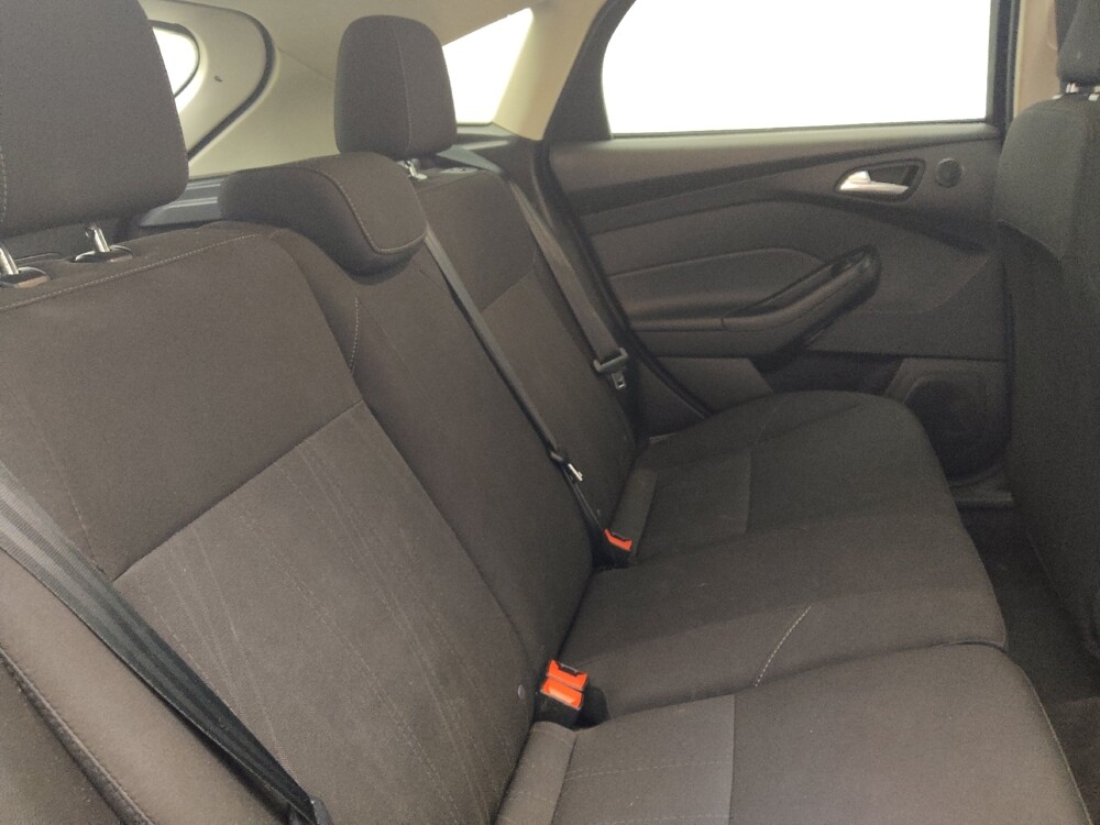 2018 Ford Focus in Hialeah, FL 33014 - 18082877 19