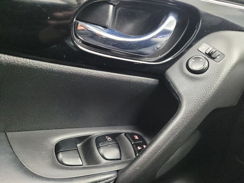 2017 Nissan Rogue Sport in Antioch, TN 37013 - 18082897 27