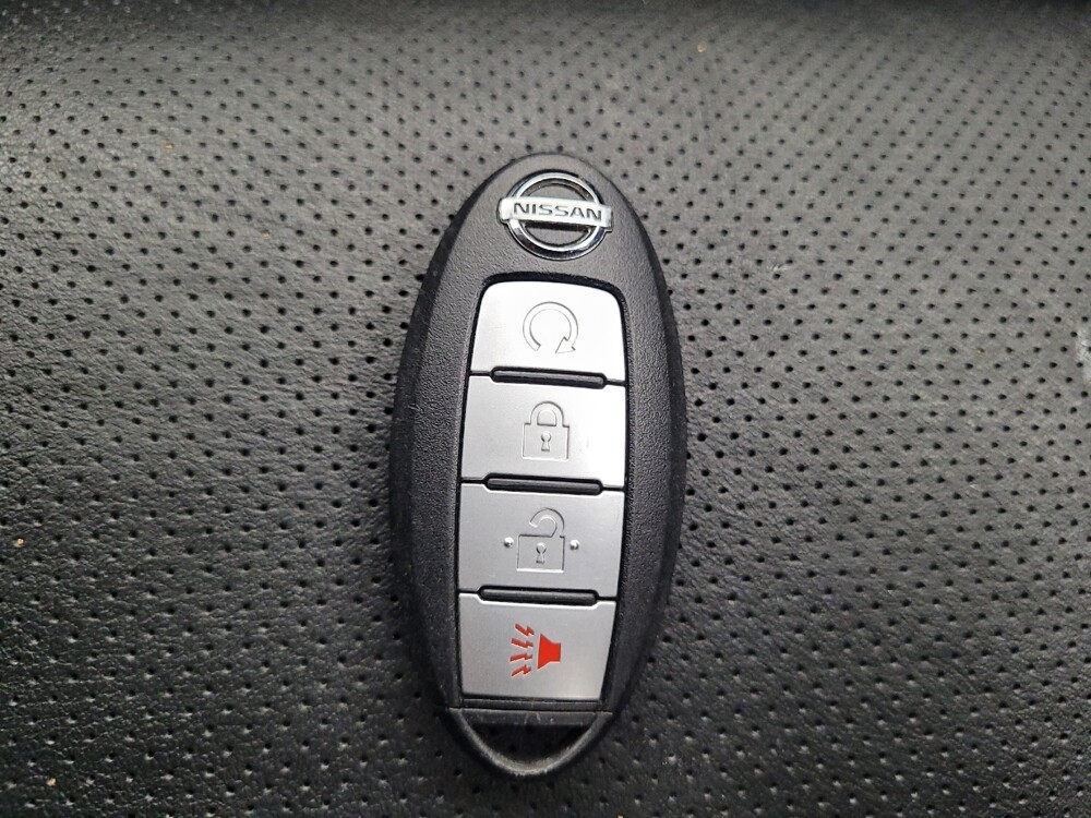 2017 Nissan Rogue Sport in Antioch, TN 37013 - 18082897 32