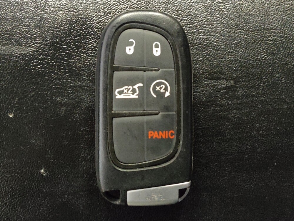 2019 Jeep Cherokee in Baton Rouge, LA 70816 - 18082904 32