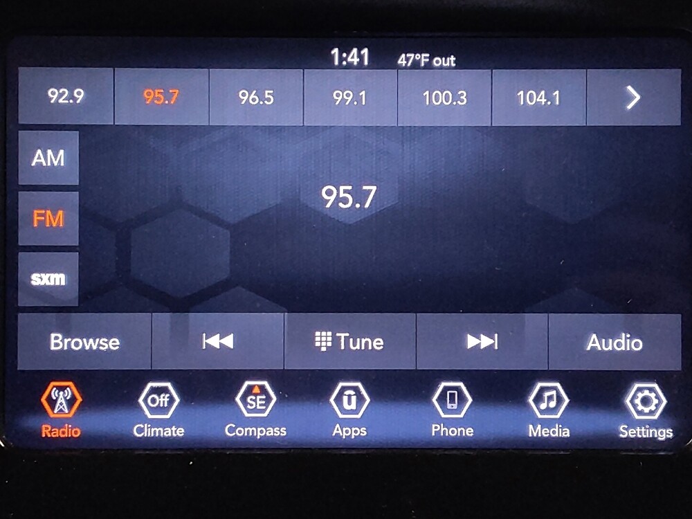 2019 Jeep Cherokee in Baton Rouge, LA 70816 - 18082904 25