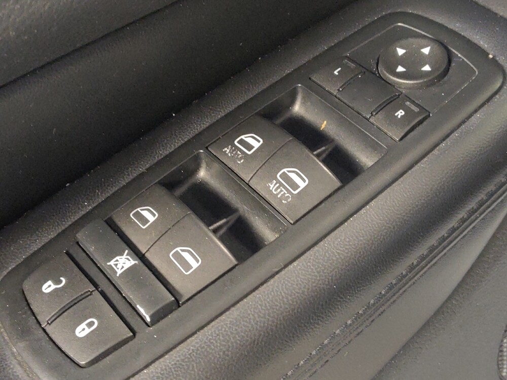 2015 Jeep Grand Cherokee in Baton Rouge, LA 70816 - 18082905 27