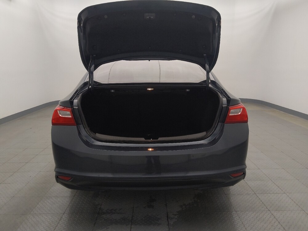 2020 Chevrolet Malibu in Houston, TX 77034 - 18082912 29