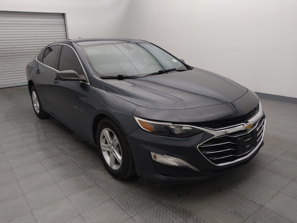 2020 Chevrolet Malibu in Houston, TX 77034 - 18082912 13