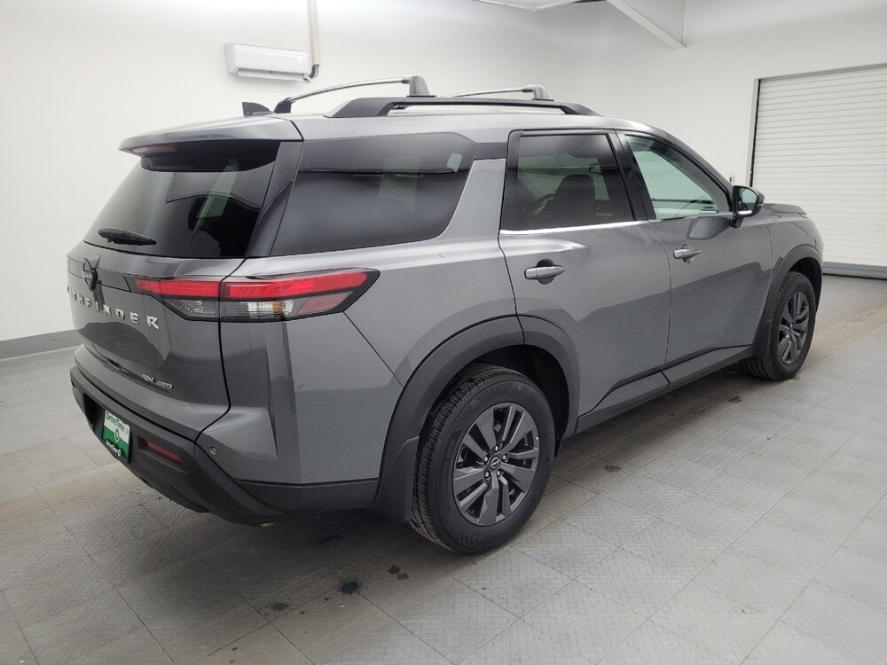 2022 Nissan Pathfinder in Toledo, OH 43617 - 18082919 10