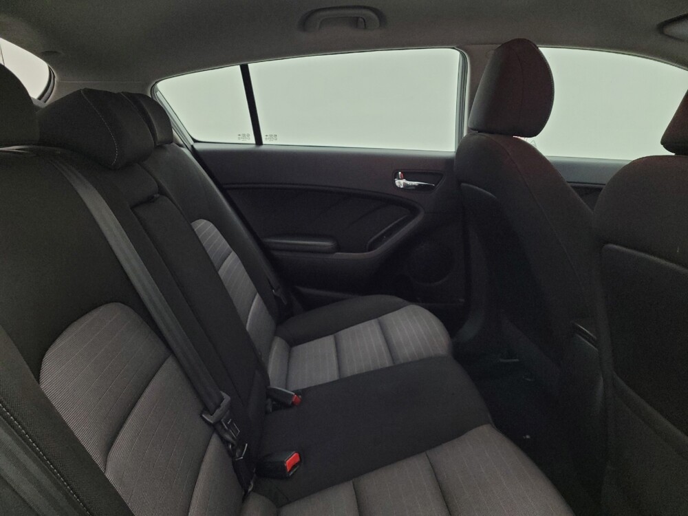 2016 Kia Forte in Columbus, OH 43231 - 18082923 19