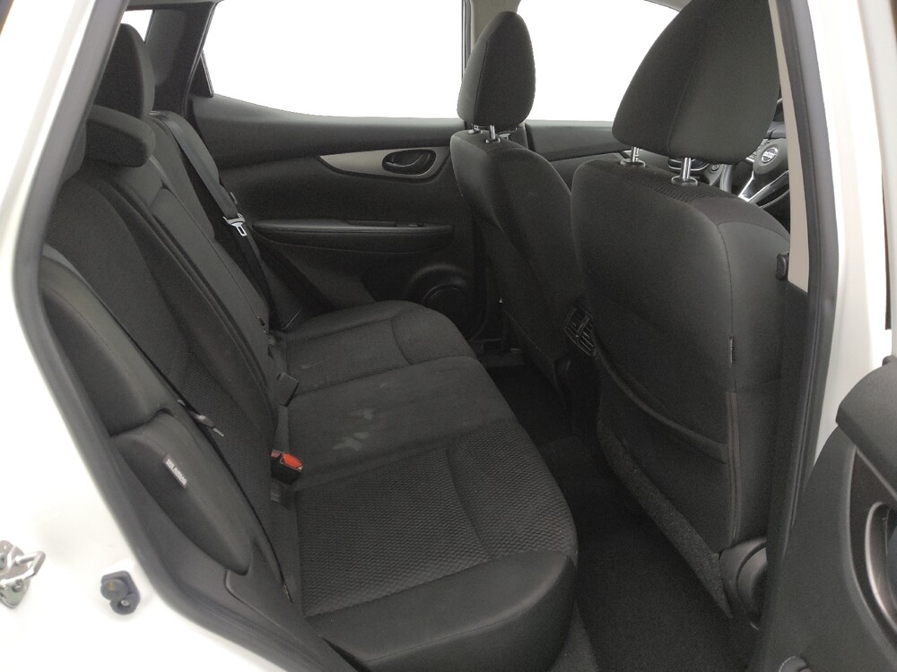 2020 Nissan Rogue Sport in Gladstone, MO 64118 - 18082935 19