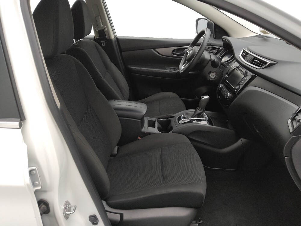 2020 Nissan Rogue Sport in Gladstone, MO 64118 - 18082935 21