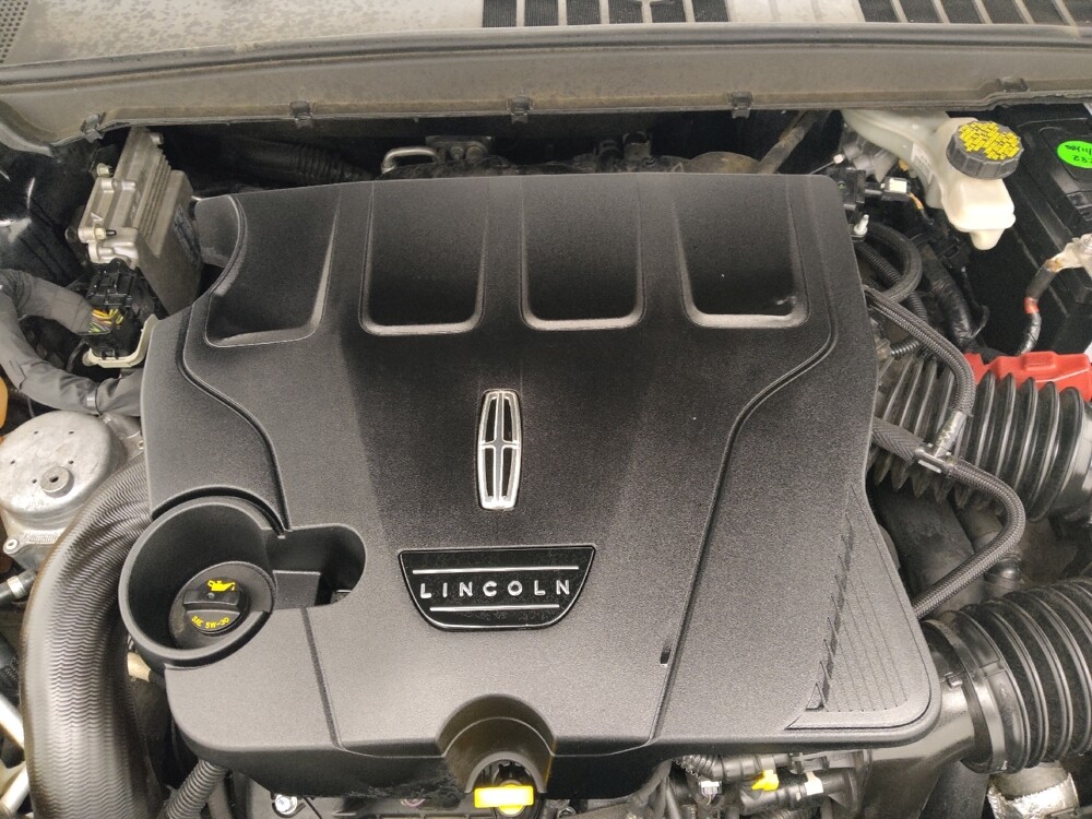 2017 Lincoln Continental in St. Louis, MO 63136 - 18082937 30