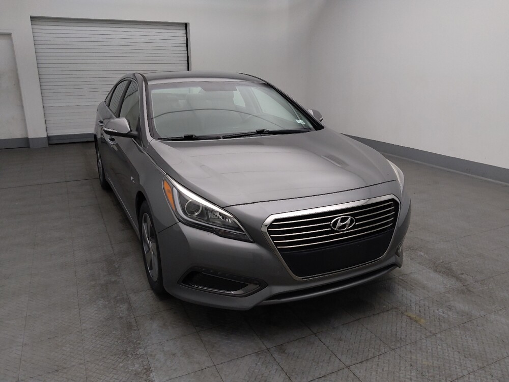 2017 Hyundai Sonata in St. Louis, MO 63136 - 18082943 14