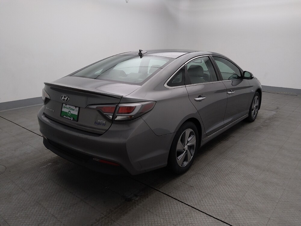 2017 Hyundai Sonata in St. Louis, MO 63136 - 18082943 9