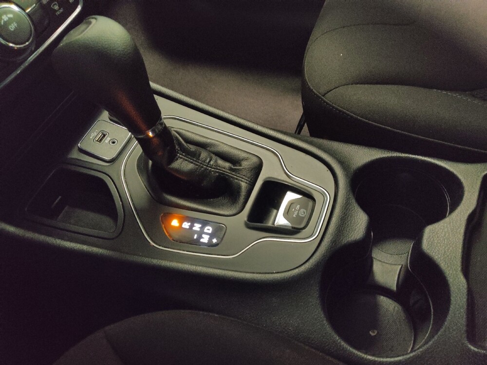 2019 Jeep Cherokee in San Antonio, TX 78238 - 18082944 26