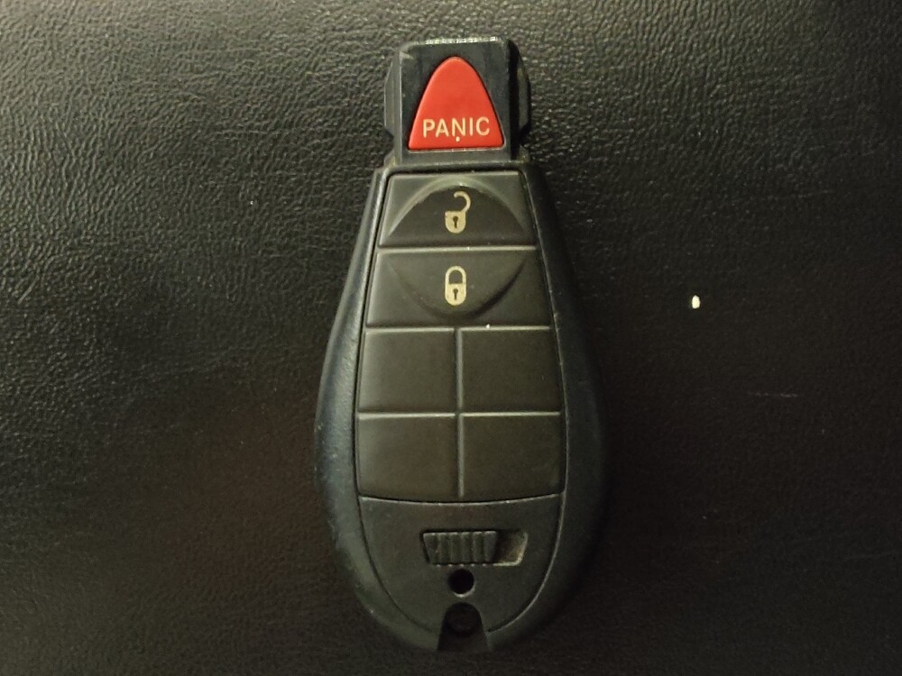 2019 Jeep Cherokee in San Antonio, TX 78238 - 18082944 32