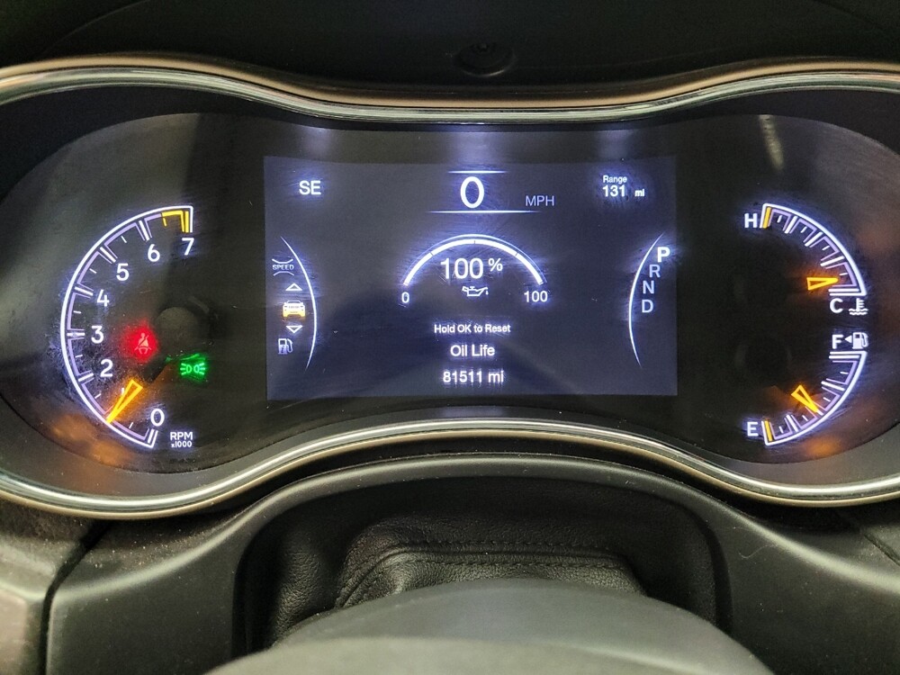 2017 Jeep Grand Cherokee in St. Louis, MO 63125 - 18082947 23