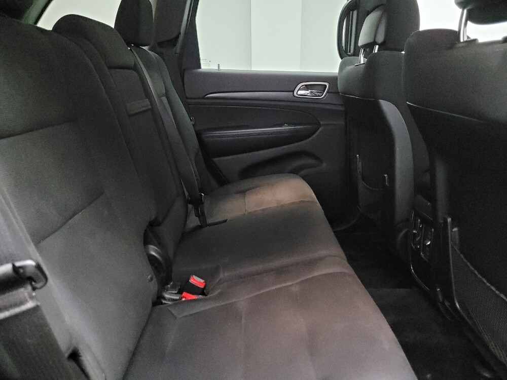 2017 Jeep Grand Cherokee in St. Louis, MO 63125 - 18082947 19