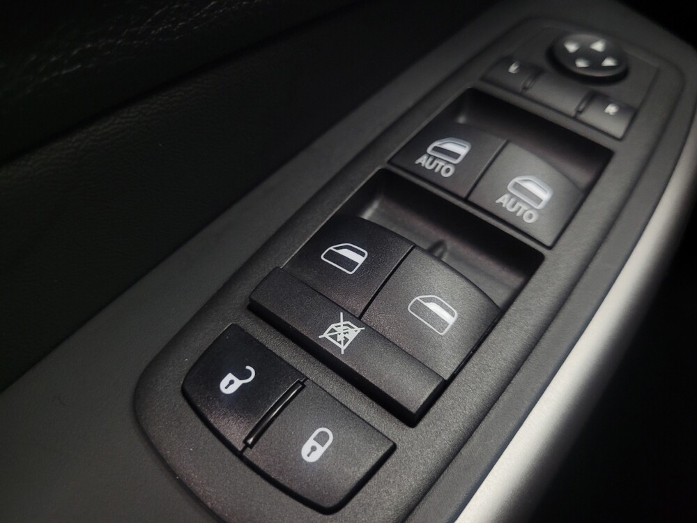 2022 Jeep Cherokee in Indianapolis, IN 46222 - 18082949 27