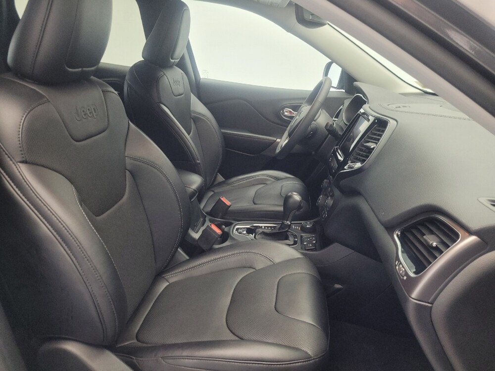 2022 Jeep Cherokee in Indianapolis, IN 46222 - 18082949 21