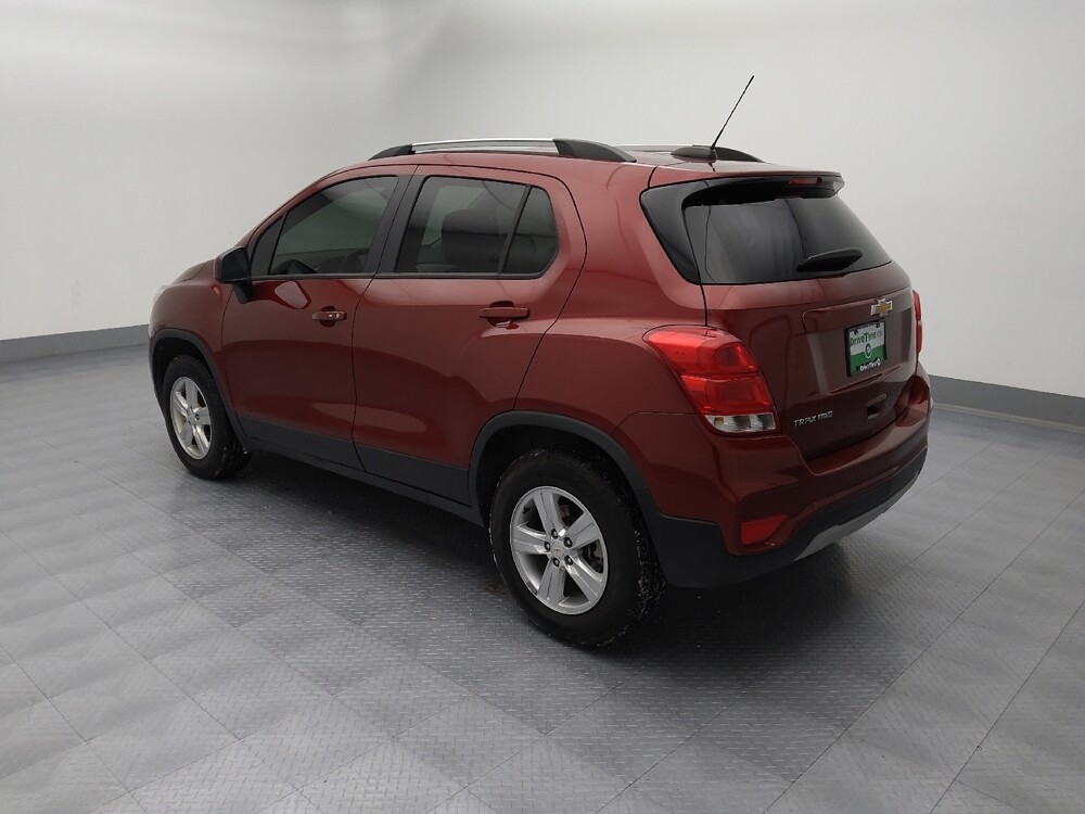 2021 Chevrolet Trax in Gladstone, MO 64118 - 18082963 3