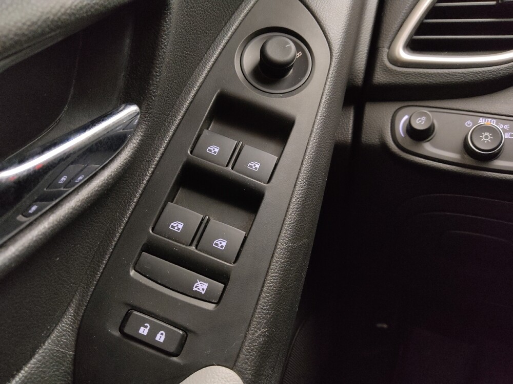 2021 Chevrolet Trax in Gladstone, MO 64118 - 18082963 27