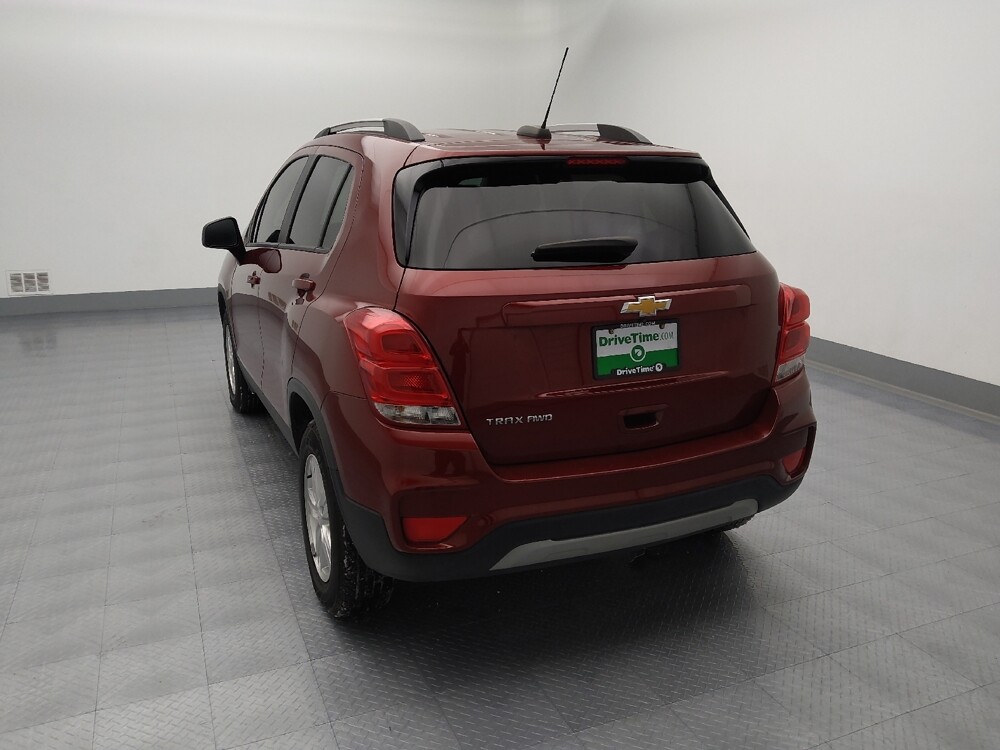 2021 Chevrolet Trax in Gladstone, MO 64118 - 18082963 6