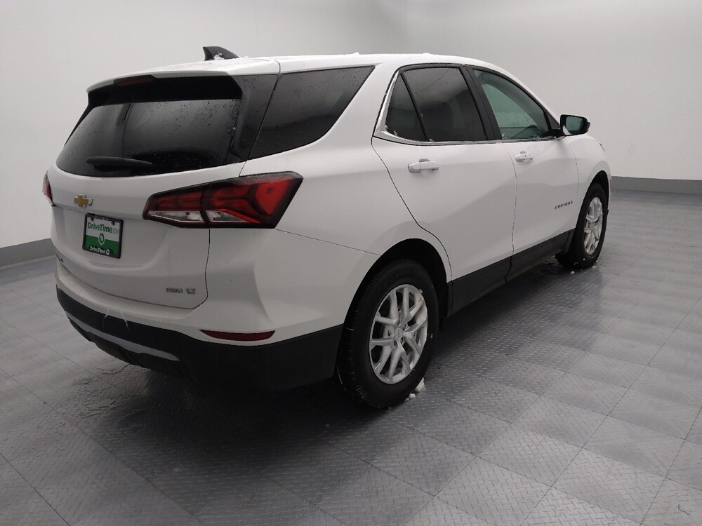 2022 Chevrolet Equinox in Wichita, KS 67207 - 18082972 10