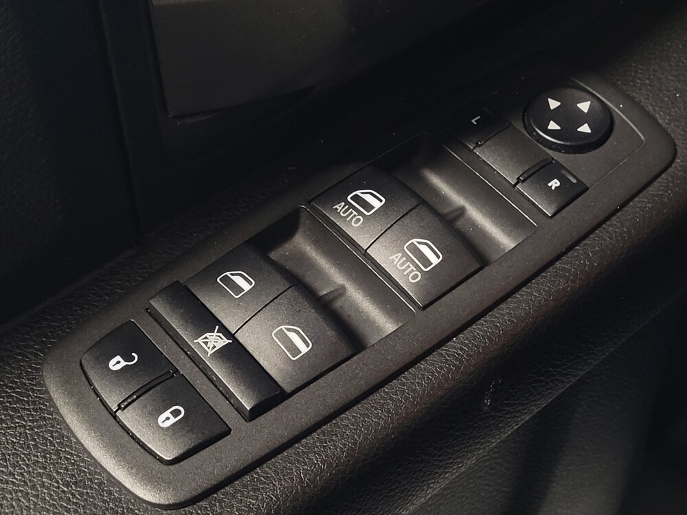 2022 RAM 1500 in Kissimmee, FL 34744 - 18082975 27