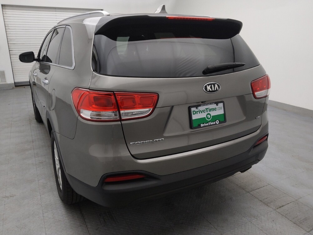 2016 Kia Sorento in Fayetteville, NC 28304 - 18082990 6