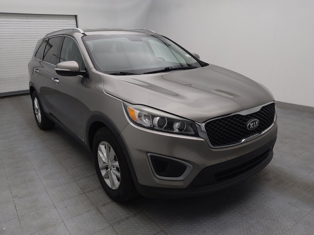 2016 Kia Sorento in Fayetteville, NC 28304 - 18082990 13