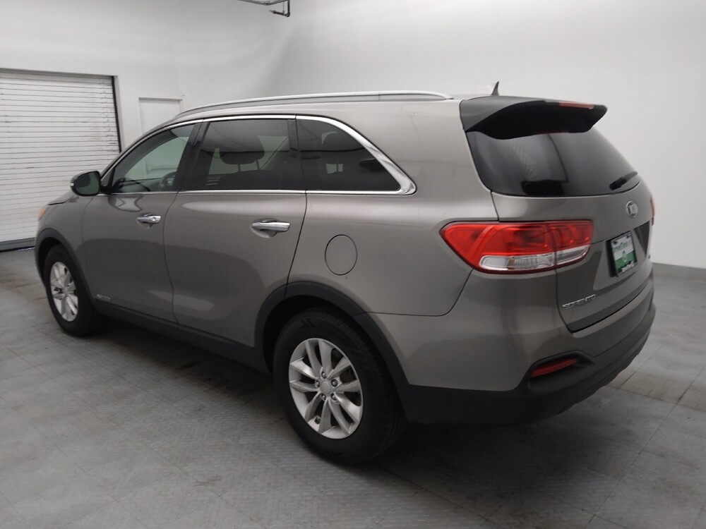 2016 Kia Sorento in Fayetteville, NC 28304 - 18082990 3