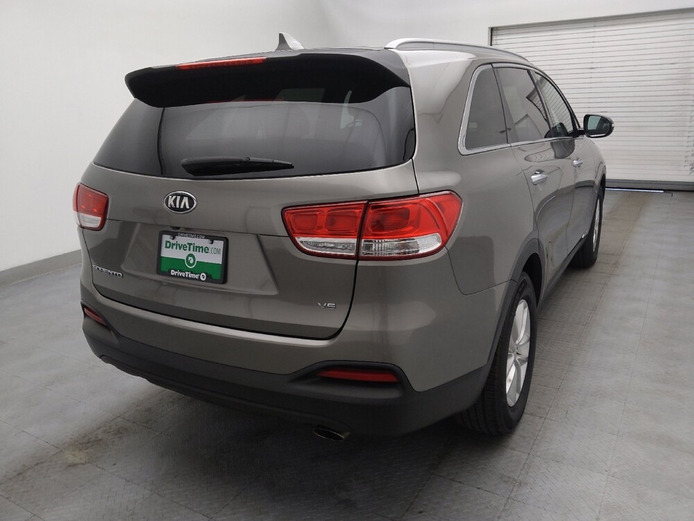 2016 Kia Sorento in Fayetteville, NC 28304 - 18082990 7