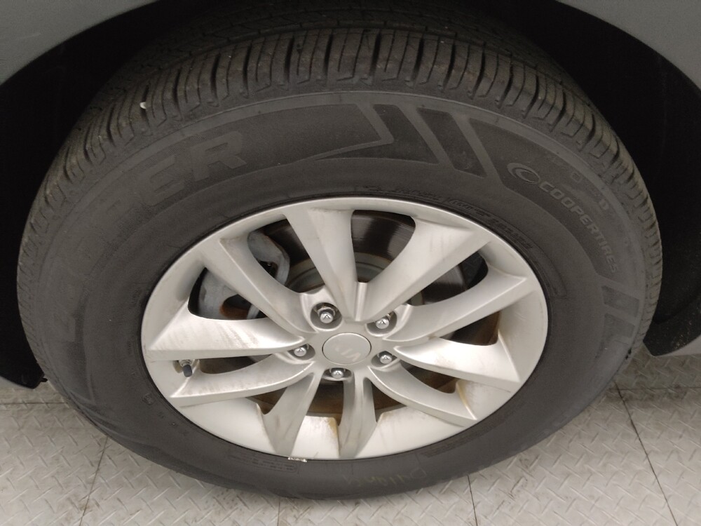 2016 Kia Sorento in Fayetteville, NC 28304 - 18082990 31