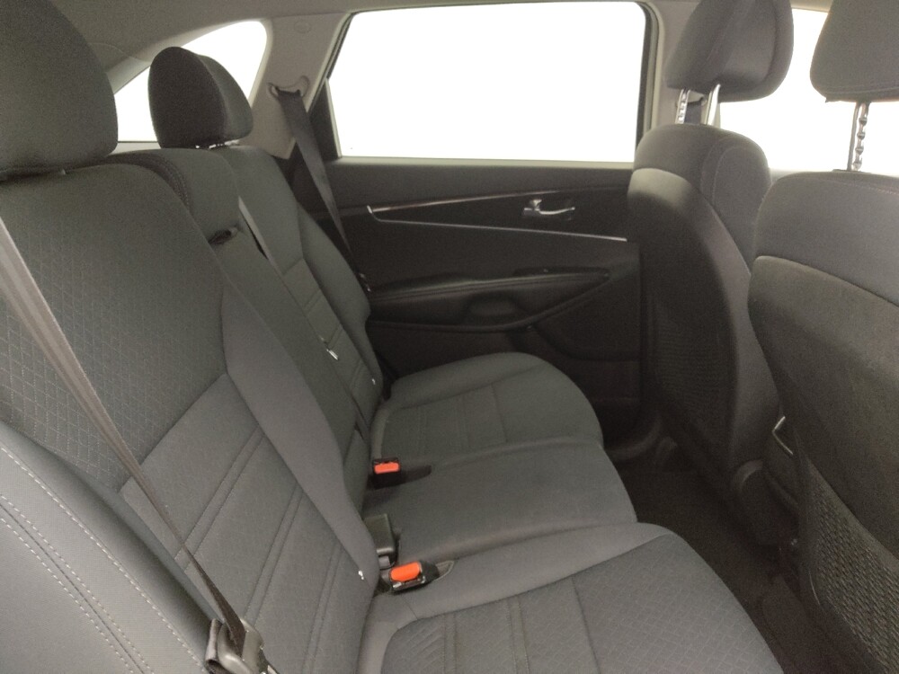 2016 Kia Sorento in Fayetteville, NC 28304 - 18082990 19