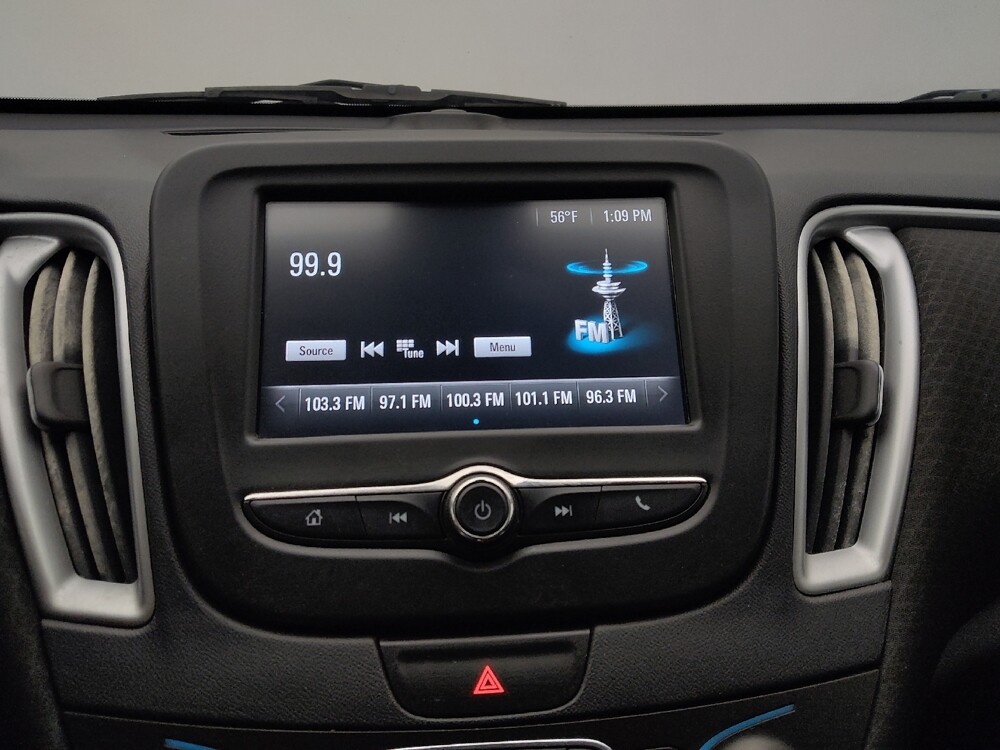 2017 Chevrolet Malibu in Gladstone, MO 64118 - 18082992 25