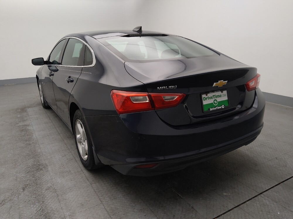2017 Chevrolet Malibu in Gladstone, MO 64118 - 18082992 5