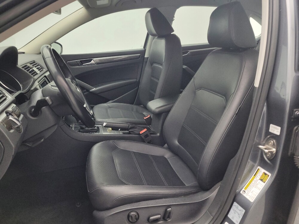 2018 Volkswagen Passat in Raleigh, NC 27604 - 18082995 17