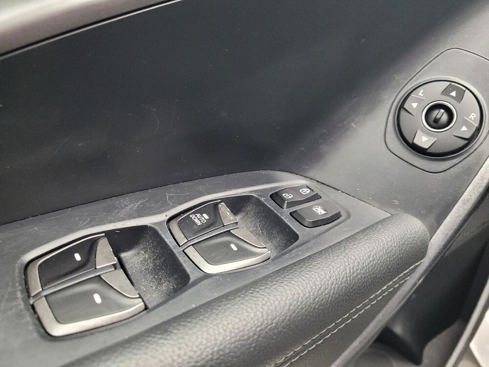 2018 Hyundai Santa Fe in Raleigh, NC 27604 - 18082997 27