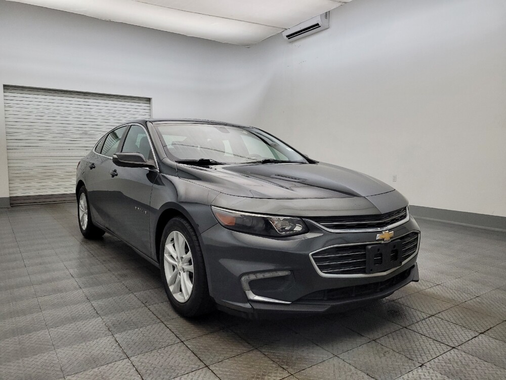 2017 Chevrolet Malibu in Albuquerque, NM 87123 - 18083006 13