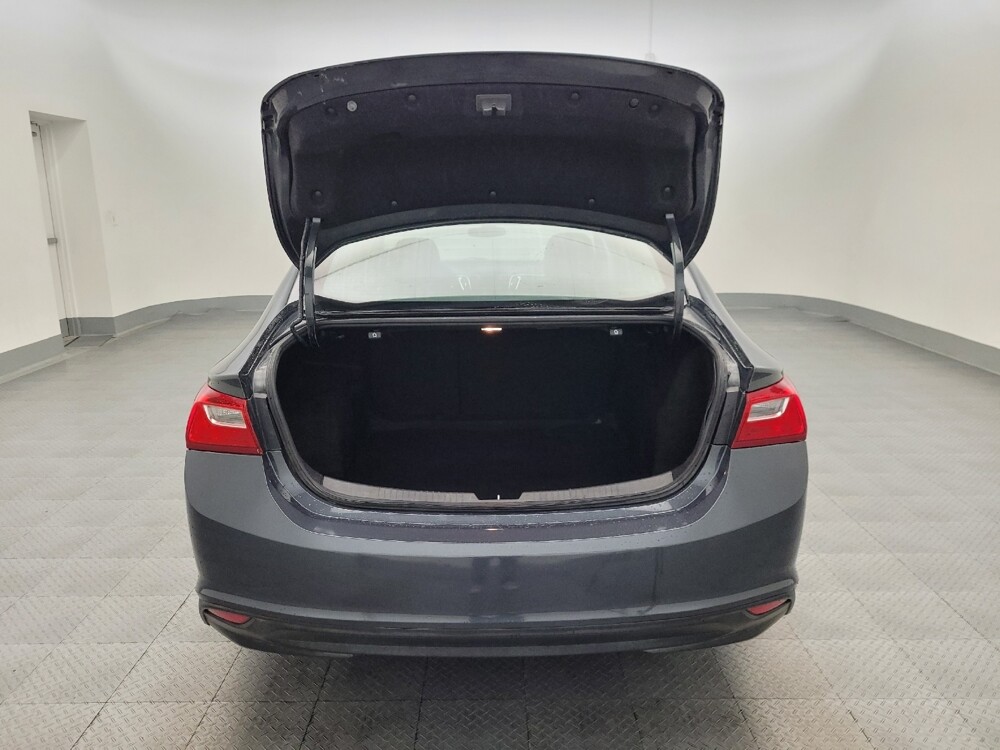 2017 Chevrolet Malibu in Albuquerque, NM 87123 - 18083006 29