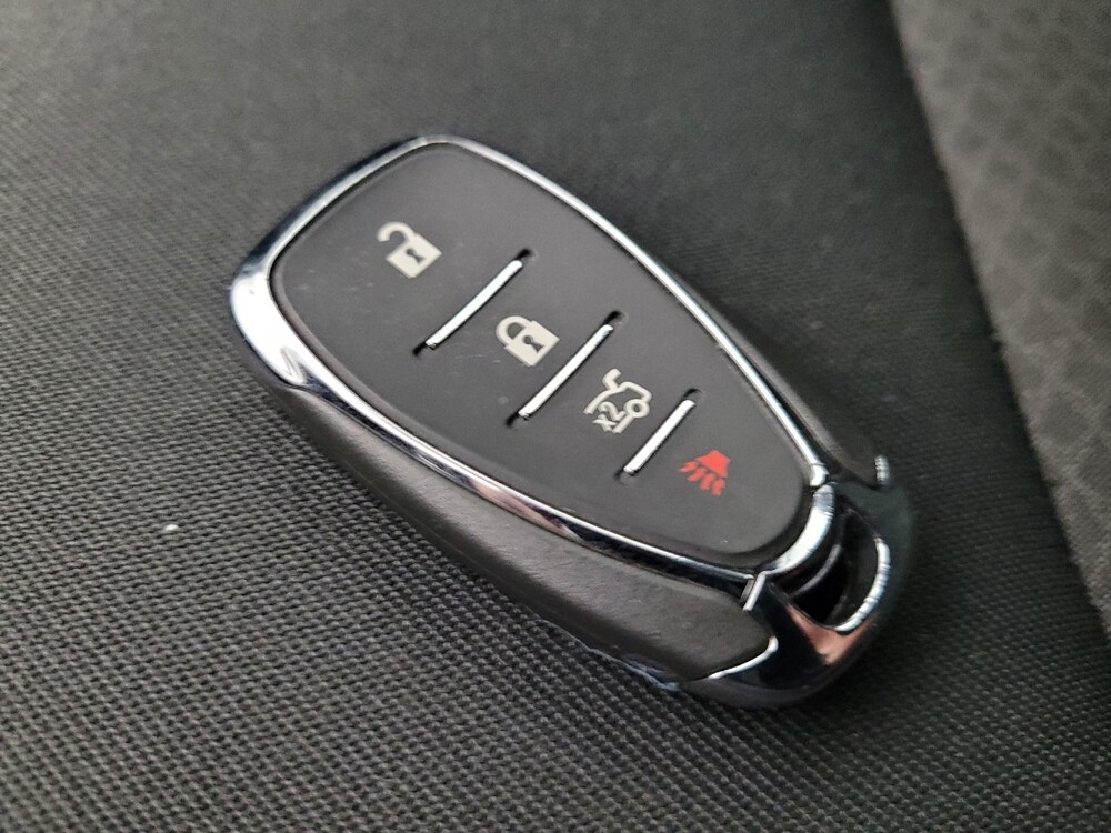 2017 Chevrolet Malibu in Albuquerque, NM 87123 - 18083006 32